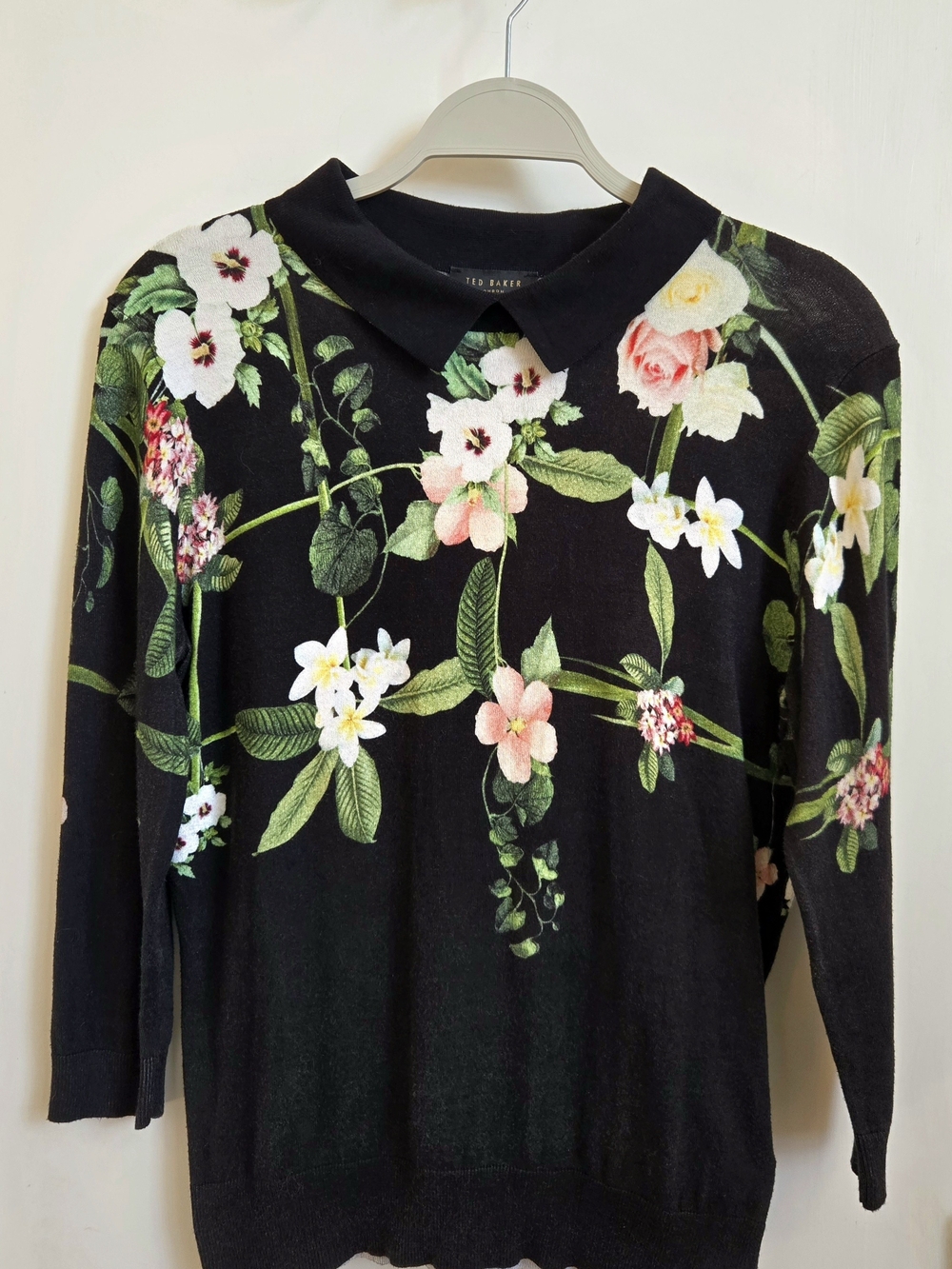 Ted Baker 100% Cotton Floral Knit Top with Contrast Collar